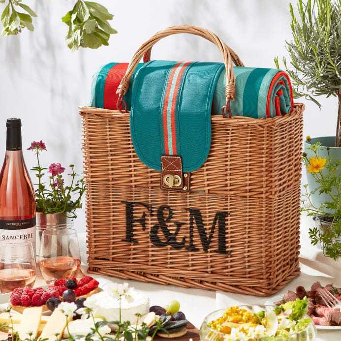 Cesta de picnic de ratán personalizada de comercio exterior Aperitivos al aire libre Cesta de almacenamiento de vajilla Cesta de compras Cesta de frutas portátil Cesta de mimbre