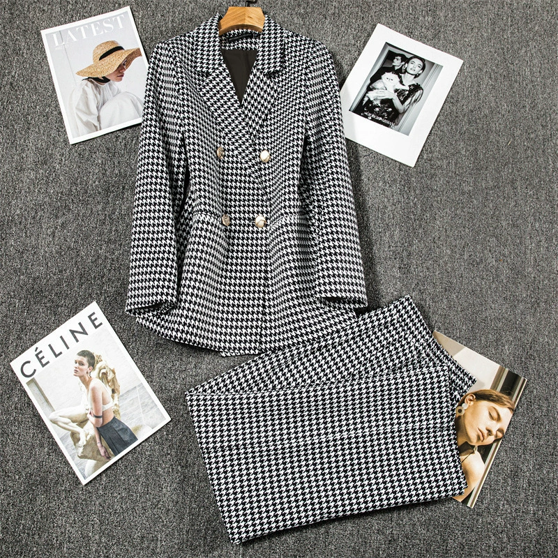 Spring demi-season classic suit jacket for leisure