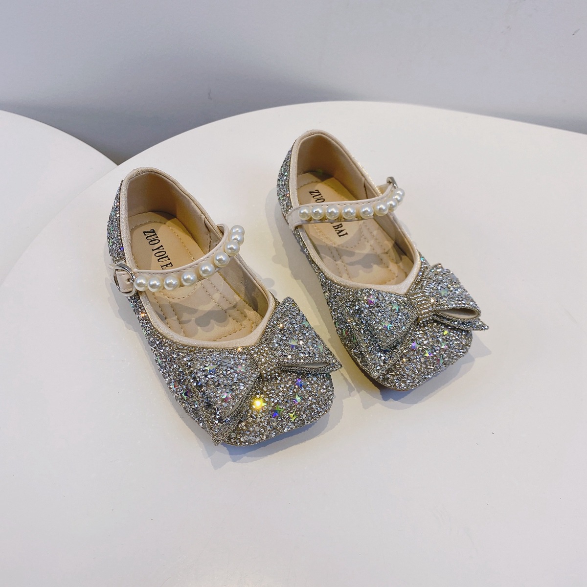 Twilight children's shoes wholesale 2022 spring and summer new Korean version of rhinestone girl single shoes sweet bow princess shoes 3901