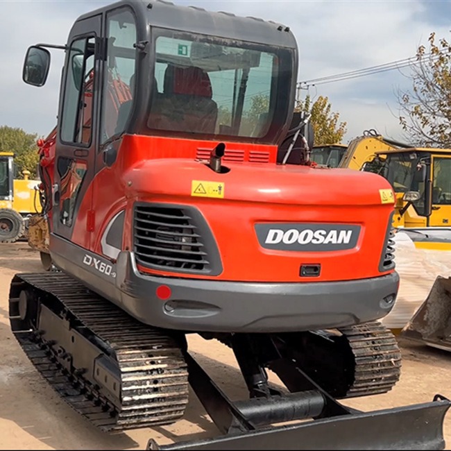 Exportación de Chile de segunda mano Doosan DX60 - 9C excavadora garantía de calidad digna de confianza image 4