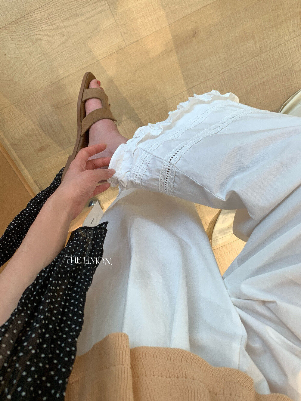 Quần culottes nữ ống rộng cạp cao chun, thiết kế viền ren bèo nhún, dáng suông 9 phân, phù hợp mùa xuân hè — màu đen, Xanh đen, Xanh da trờicolor, màu trắng chi tiết 7