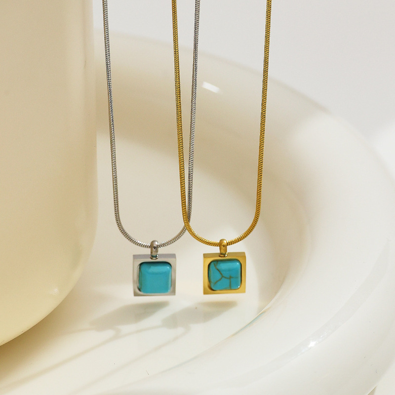 European and American Ins Style Sweater Chain, High-End Simple Square Clavicle Chain, Retro Turquoise Pendant, Titanium Steel Necklace
