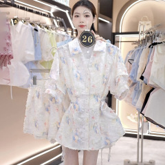 一整套ootd穿搭减龄2025夏季新款法式碎花衬衫上衣短裤两件套装女