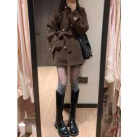 棕色毛呢外套女2026新款冬季小个子赫本风高级感羊毛呢子大衣加厚