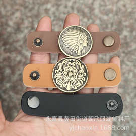 批发复古丝巾皮扣方巾围巾百搭装饰皮扣 数据皮搭扣穿绳小领巾扣