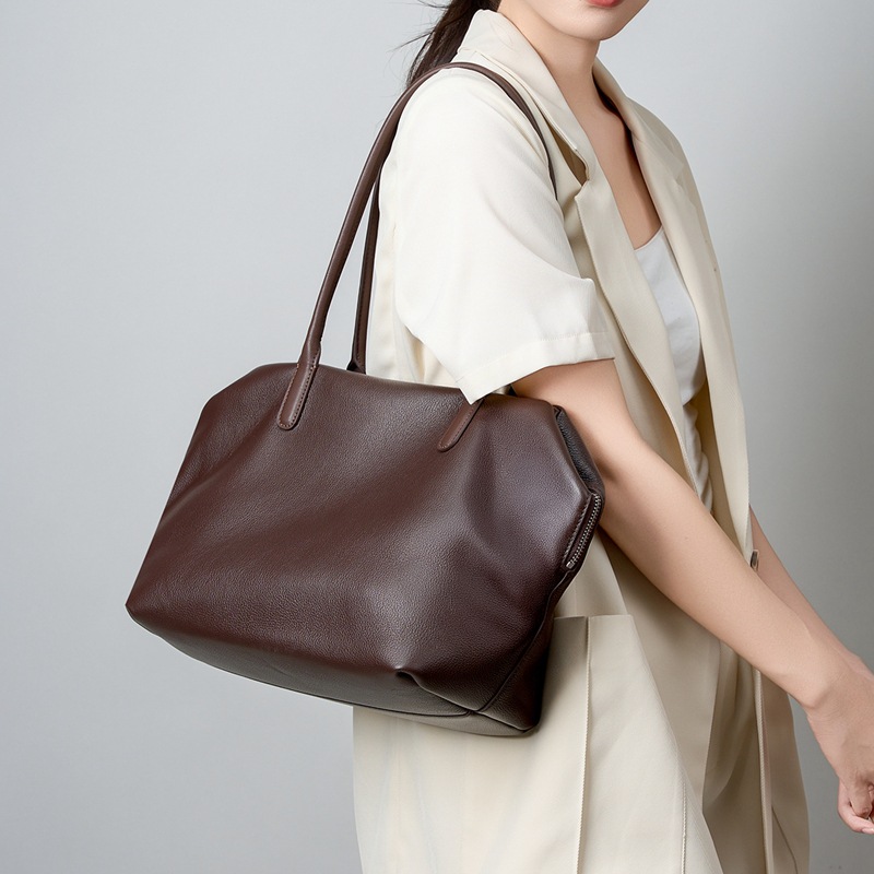 Large Capacity New Women's Luxury Handbag Shoulder Bag Casual Commuter High-End Top Grain Cowhide Underarm Tote Bag - Thumbnail 2