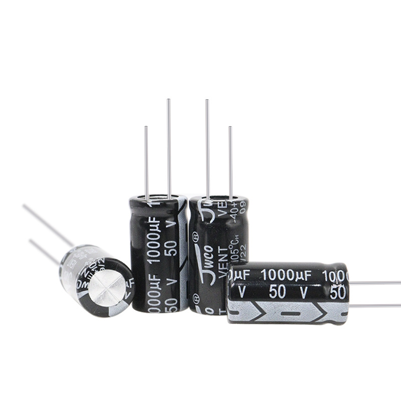 Condensador electrolítico enchufable directo de aluminio de la fábrica completa de la especificación JWCO jiaweicheng del condensador 13*17/21/25