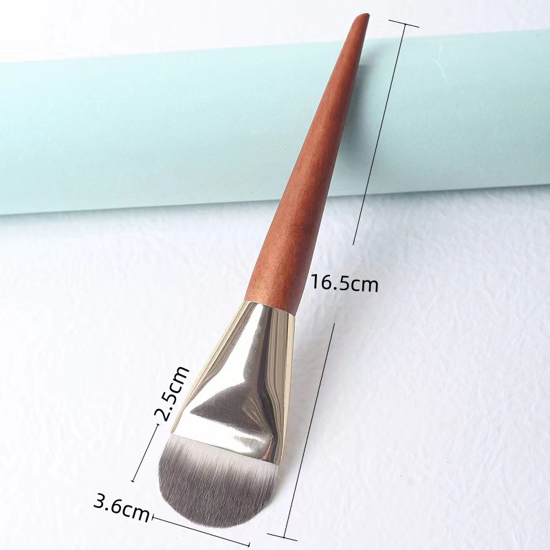 Foundation Brush Image 1