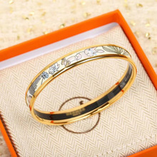 新款H家兔兔珐琅手镯镀18k玫瑰金男女情侣猪鼻子时尚潮流百搭手环