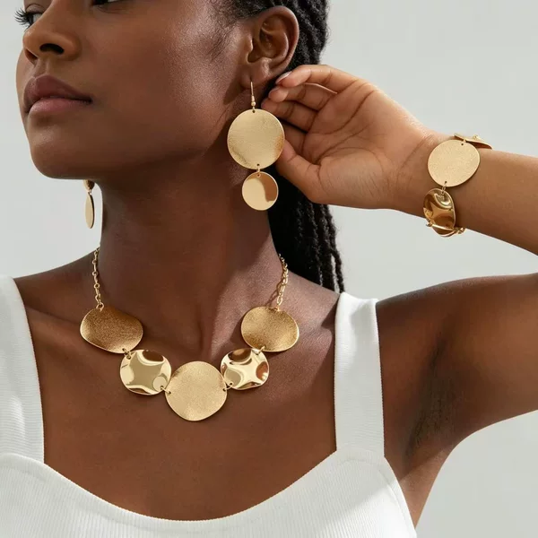 Exaggerated Metal Circle Earrings in European and American Style, Trendy and Simple, Unique Korean Versatile Large Circle Pendant Necklace and Bracelet for Women
