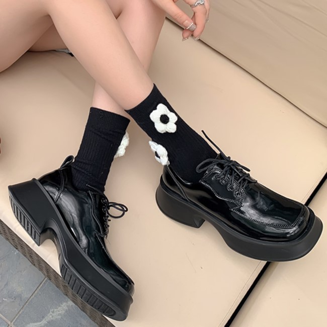 Giày loafer nữ đế xuồng platform da thật buộc dây phối màu đen trắng — màu đen