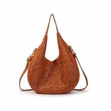 2026�L���¿��U����ĸ����Ů���r�����e�ٴ�μ�б��ˮͰŮ��