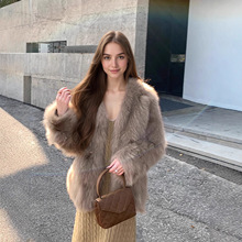 跨境外贸爆款2025冬季新款毛毛显瘦V领外套女年轻高级慵懒风外套