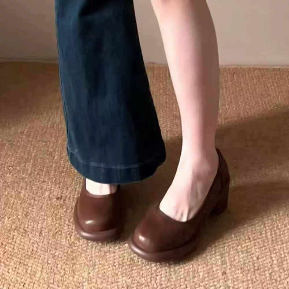 Ретро высокая маленькая кожаная обувь женская дикая легкая нескользящая обувь Мэри Джейн 2025 новая весна и осень круглая голова одиночная обувь