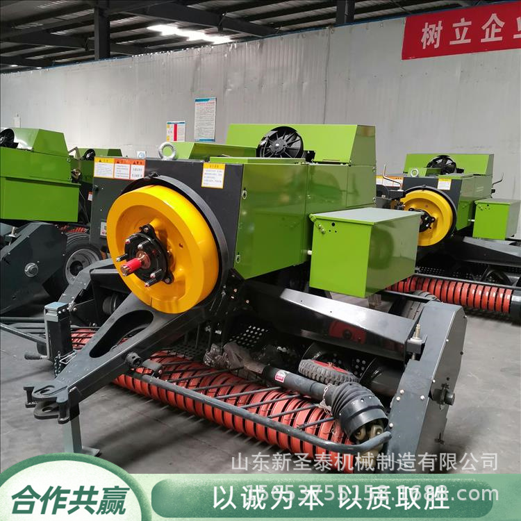 自动玉米秸秆收割粉碎捡拾一体打捆机小型秸秆方捆机