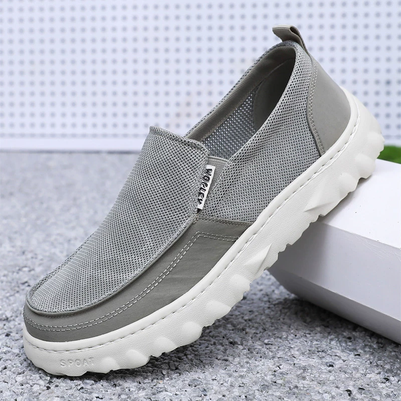 Летние полые старые пекинские тканевые туфли, мужская обувь, дышащая мужская повседневная обувь на плоской подошве с круглым носком, удобная и универсальная для людей среднего и пожилого возраста.