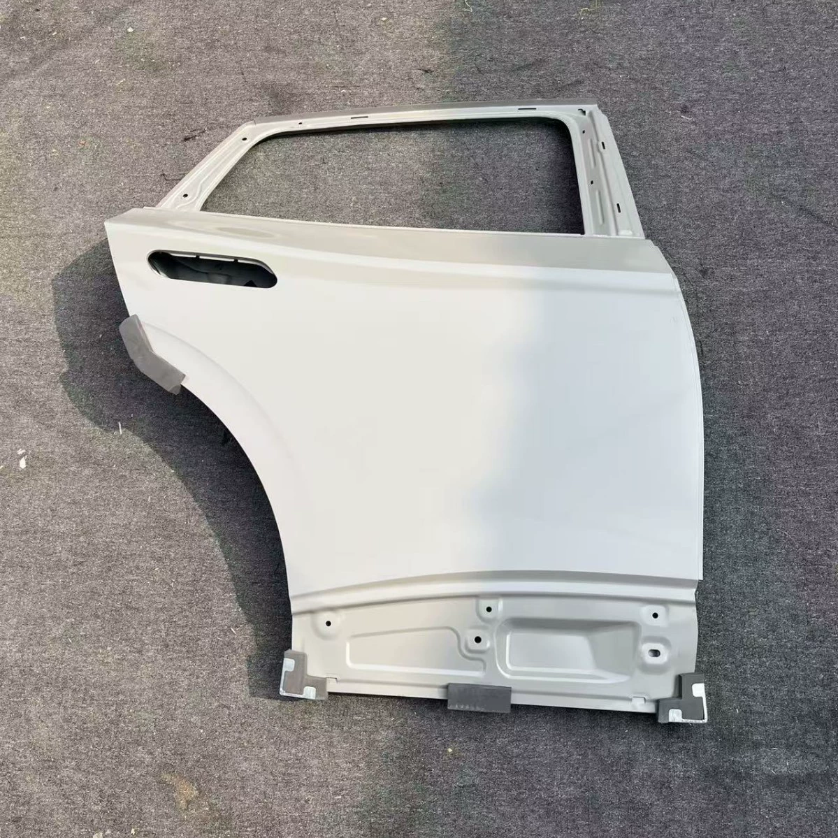 ID4 дверь задняя левая ориентация полностью грунтовка новый 11A833055