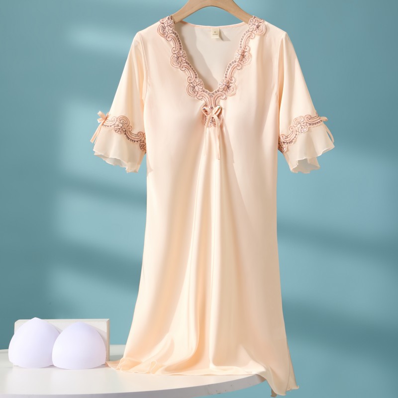 自帶胸墊款夏季女士新款冰絲睡裙帶Bra一體胸墊絲綢睡衣性感蕾絲