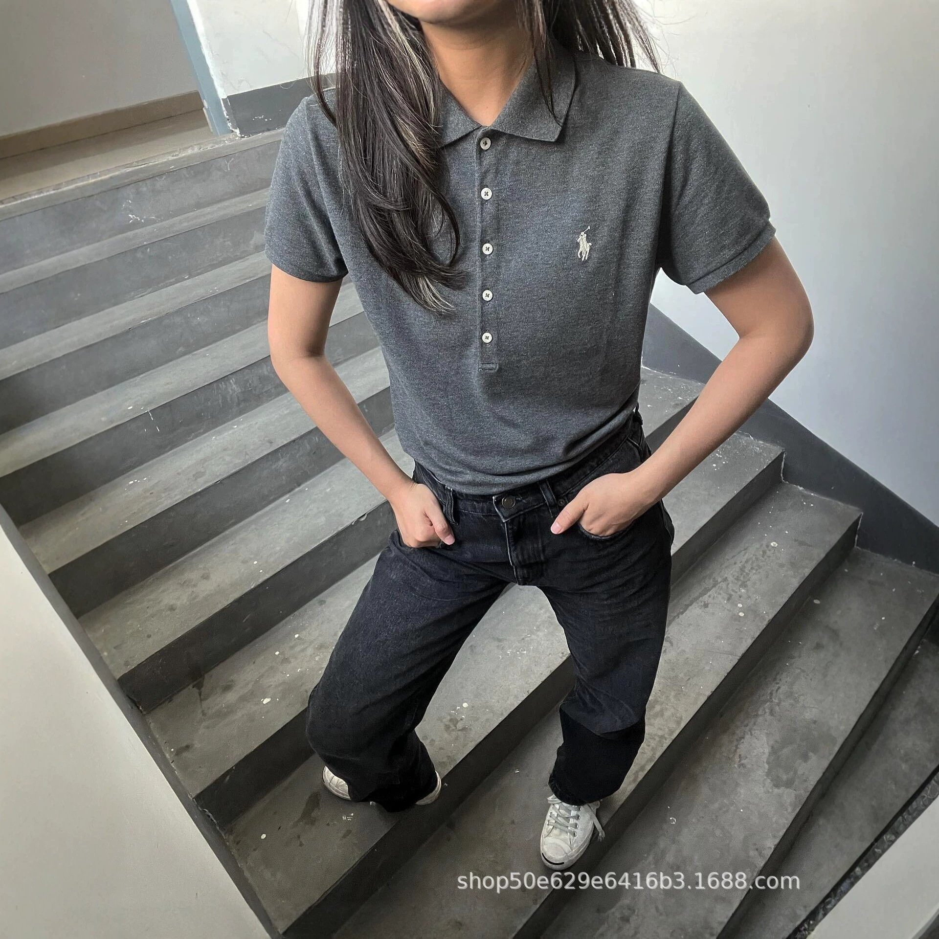 2026 New Grey Knitted Polo Shirt for Women, Short Sleeve, Lapel, Embroidered, Slim Fit, Versatile Summer Top