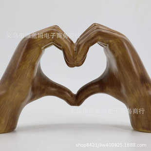 亚马逊新品树脂心形手摆件爱心手摆件创意家居桌面书房装饰品摆件-阿里巴巴