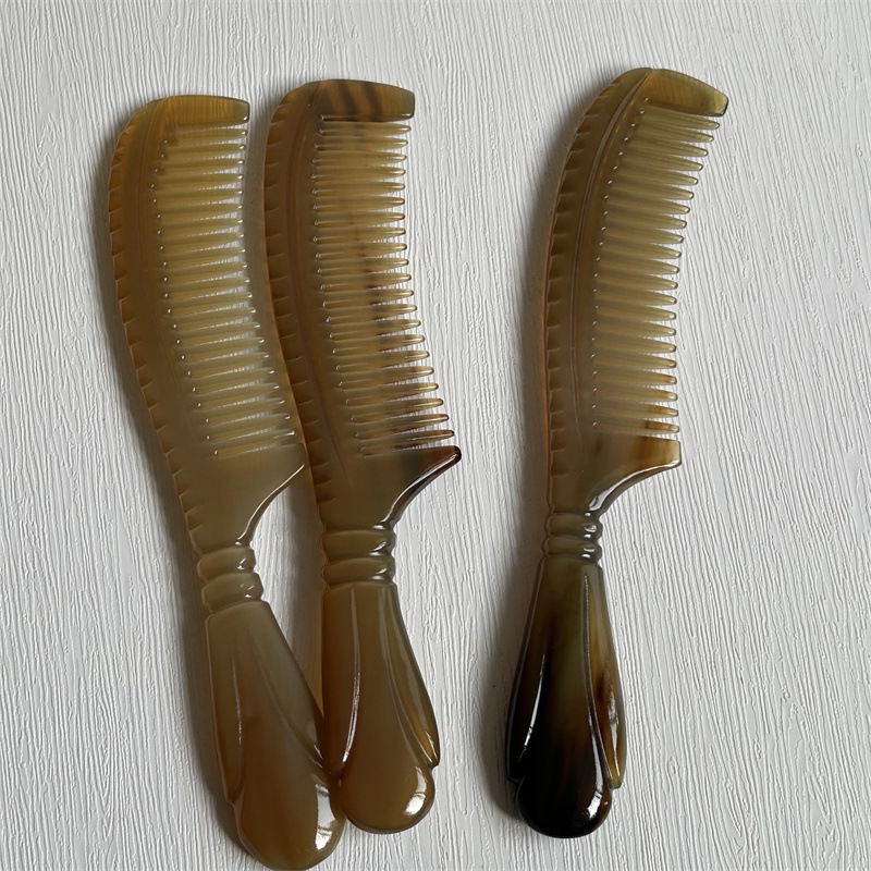 Natural Horn Comb 18cm Round Handle Massage Comb for Hair and Scalp Care overview