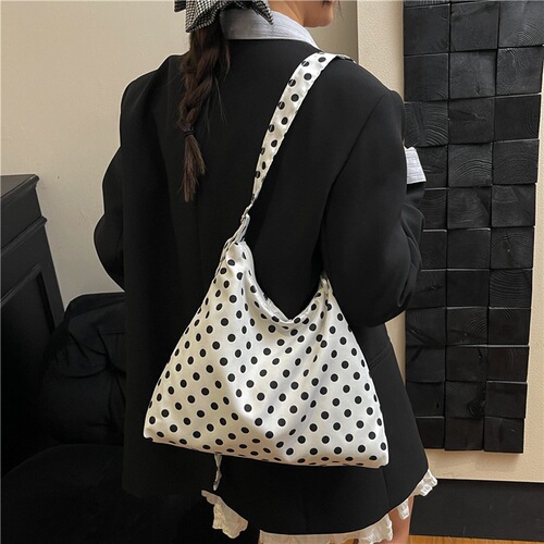 Fashionable black and white pole-dot bag, large capacity commuting tote shoulder bag, light nylon hand-held cross-body bag