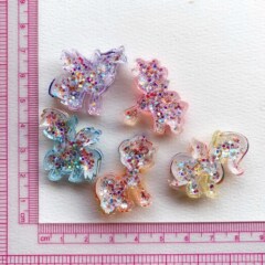スパンコール漫画ユニコーンポニー樹脂アクセサリーdiyアクセサリー携帯電話ケースクリームアクセサリー材