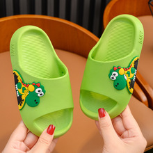 ��ͯ��Ь�ļ�Ů�����҃��⴩һ���Ϸ���ܛ���д�ͯС���ӼҾӛ���