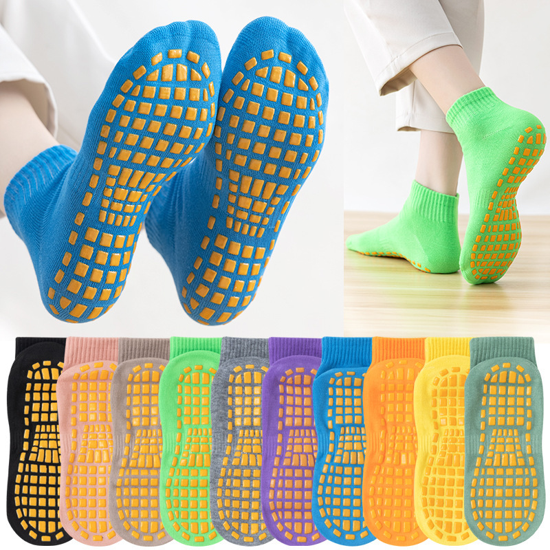 Factory wholesale non-slip socks children's playground trampoline socks baby early education floor socks adult mid-calf yoga socks