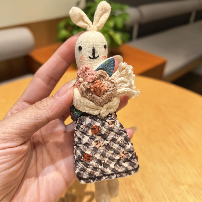 网红新款手作布艺卡通兔子挂件DIY辅料胸针配件文艺小公仔钥匙扣|undefined