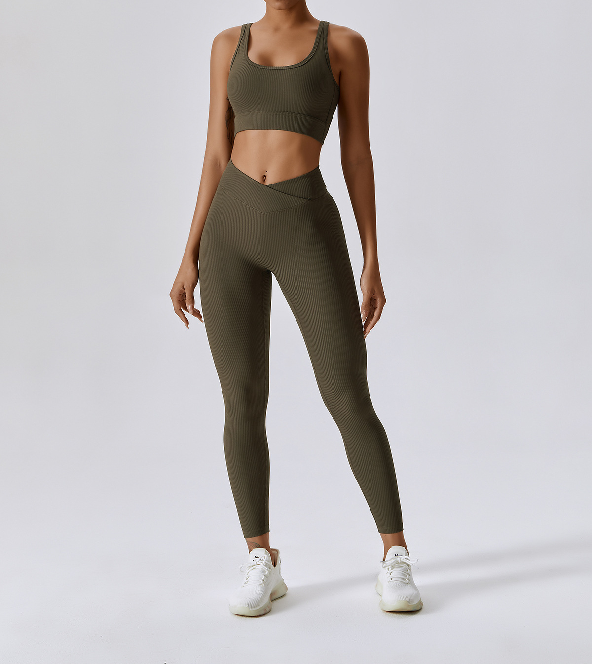 5 Model Display-TZ8056-3-Olive Green-1 (1).jpg