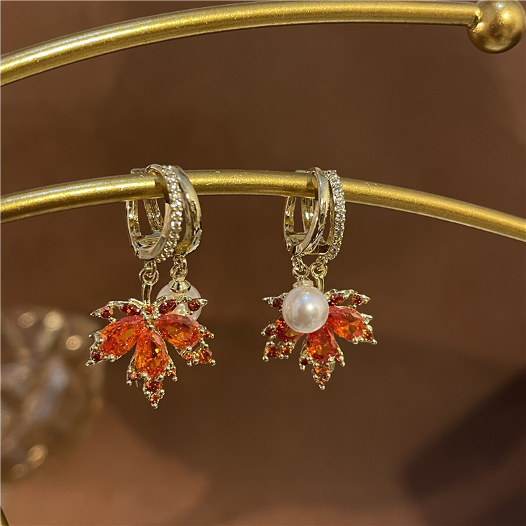 Fashion Leaf Copper Inlay Zircon Earrings 1 Piece