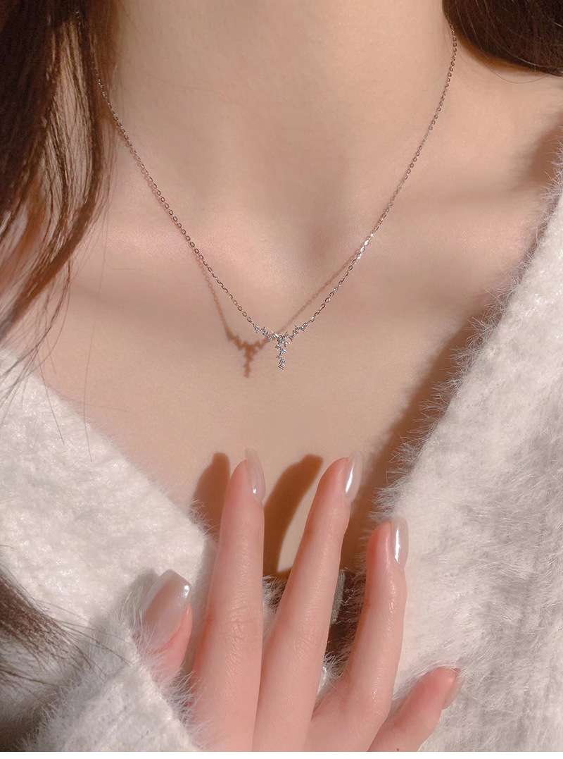Ig Style Korean Style Star Titanium Steel Copper Inlay Zircon Pendant Necklace display picture 2