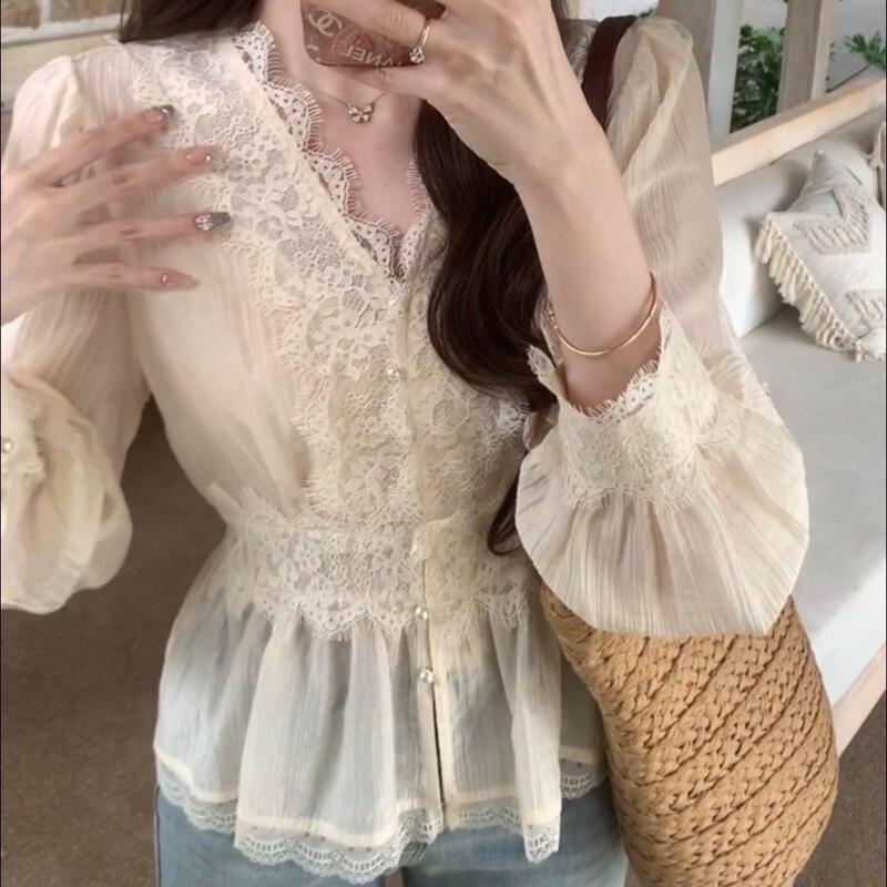 French-Style Lace Crochet V-Neck Long-Sleeve Shirt for Women, 2026 Spring/Summer New Fashion, Waist-Cinching Blouse with Flared Hem