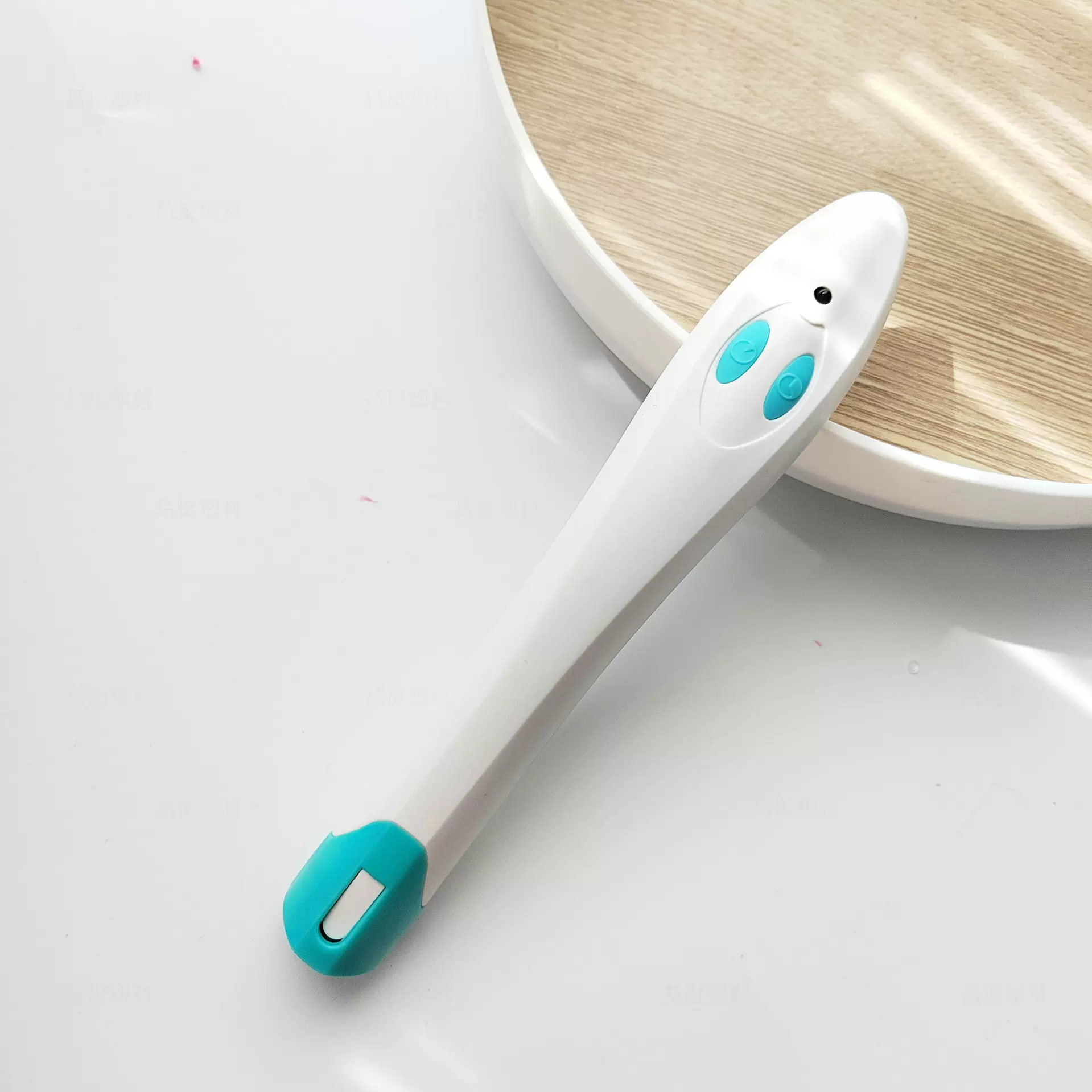 跨境蚊叮止痒笔蚊虫叮咬止痒器成人儿童宝宝物理便携止痒仪跨境