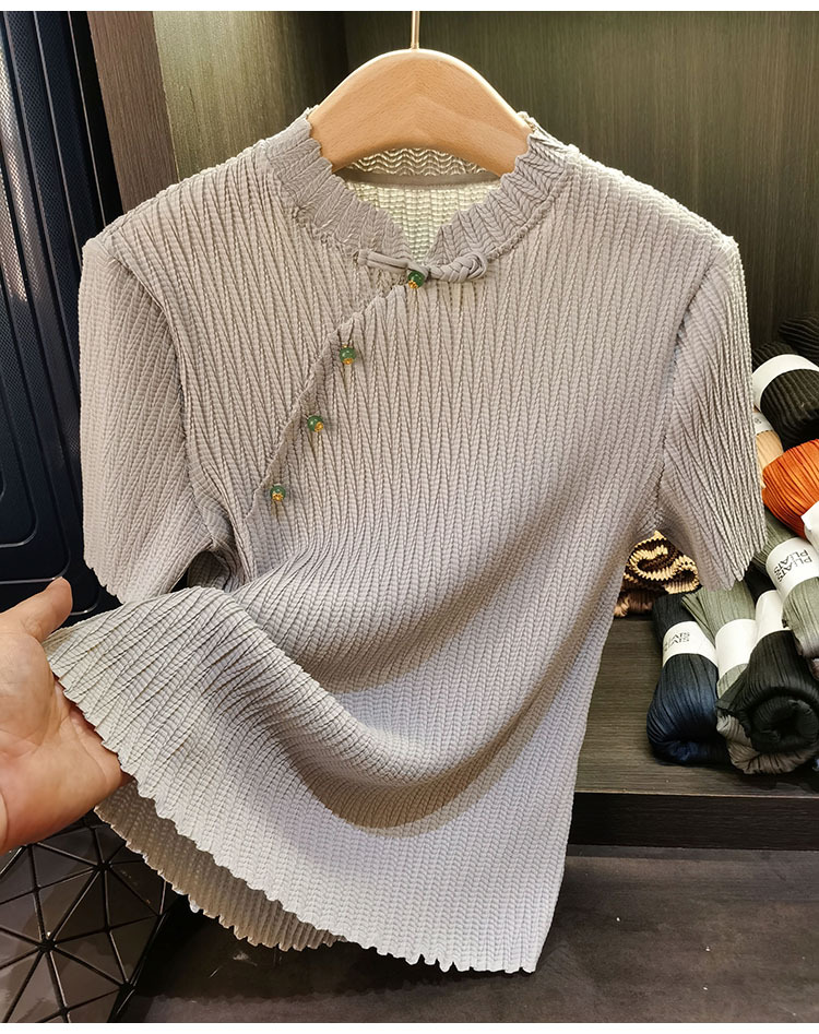 Áo thun nữ ngắn tay cổ đứng cài nút xếp ly phong cách quốc gia — Màu tím nhạt, Màu xám chi tiết 5