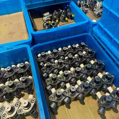 High-pressure fuel – Oil pump, nozzle