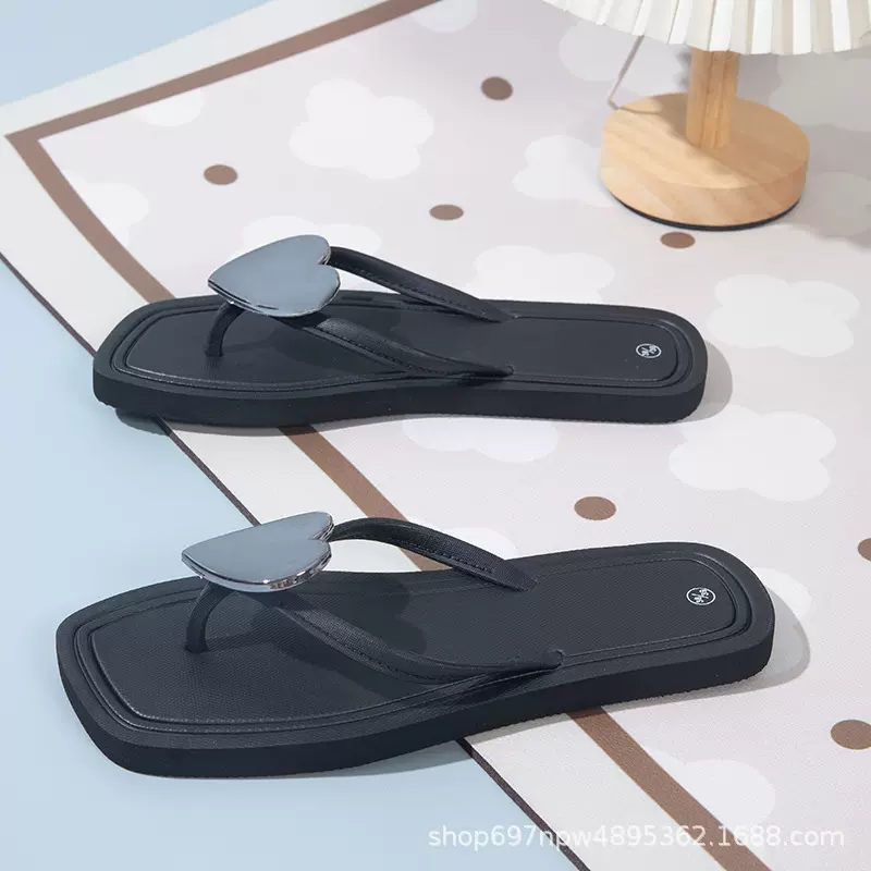 跨境外贸女士人字拖鞋桃心型新款简单户外沙滩鞋女生时尚搭配