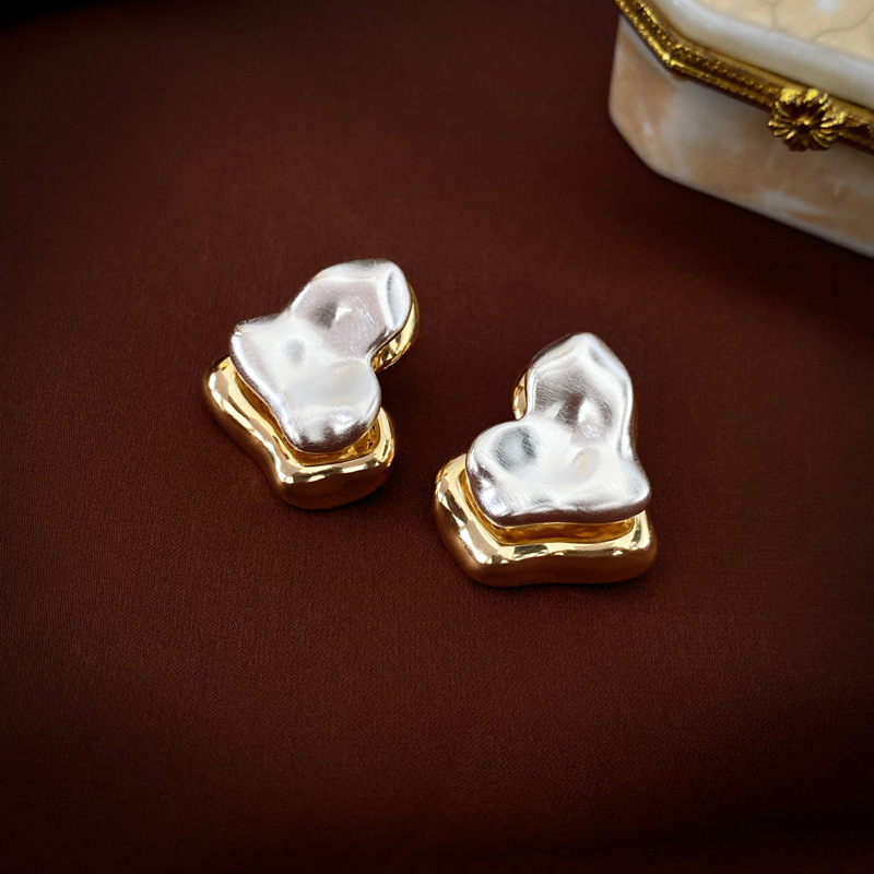 Pearl Inlay Material 1 Pair IG Style Simple Style Heart Shape Plating Inlay Copper Pearl Ear Studs