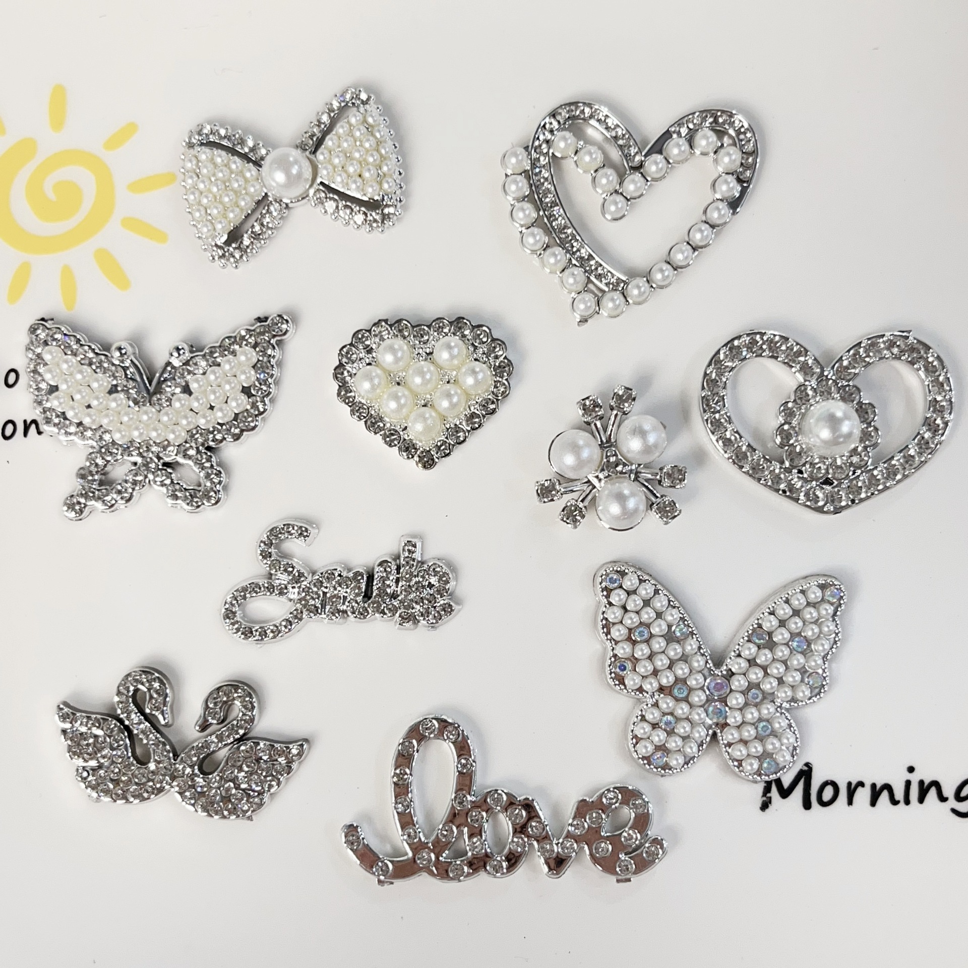 Geometric Small Fragrance Full of Diamonds, Pearls, Hearts, Butterflies, Swans, Jewelry Accessories, Mobile Phone Cases, Hair Accessories, Patches, Shoe Flower Materials