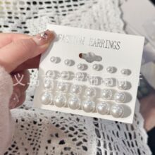 12�����b�n����h ���s���Еr��ͨ���B��������С���Ů �Ʒ���l