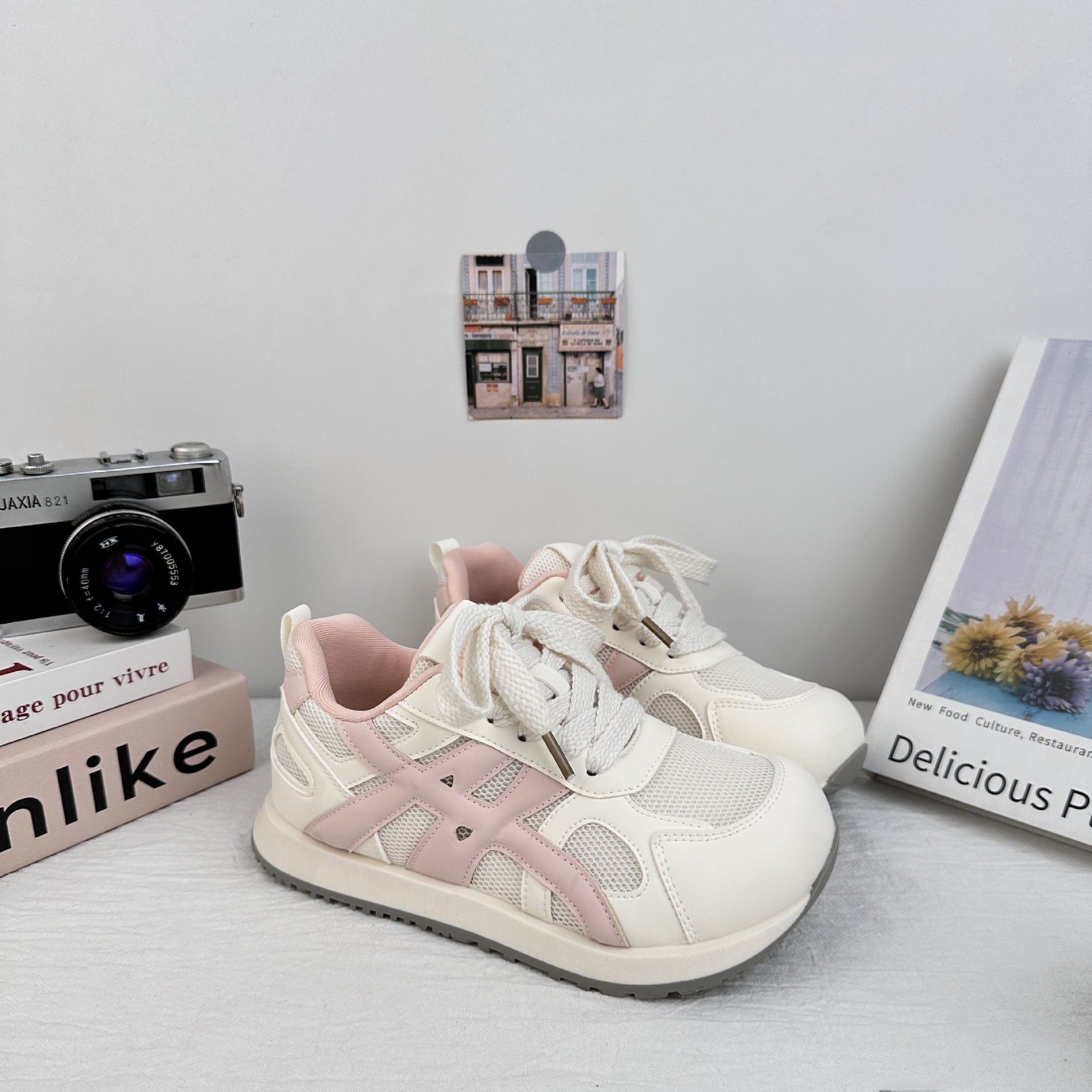 Zapatos de entrenamiento de ondas gruesas de mujeres 2025 nuevos zapatos de verano respirables de red Gump zapatos de skate casuales