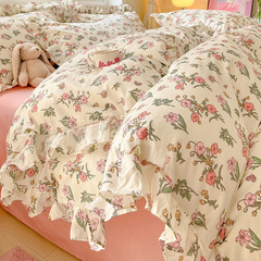 French Romantic 100% Cotton Bedding Set of Four, Including a Bedspread, Two Pillowcases, and a Quilt Cover with Floral Patterns