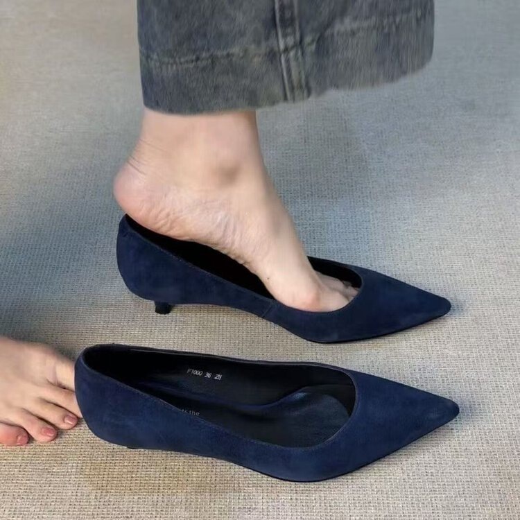 Pointed-Toe French-Style Elegant Simple Commuter High-Heeled Shoes, Slip-On Shallow-Mouthed Single Shoes, Low-Heeled Work Shoes for Women That Won'T Slip Off