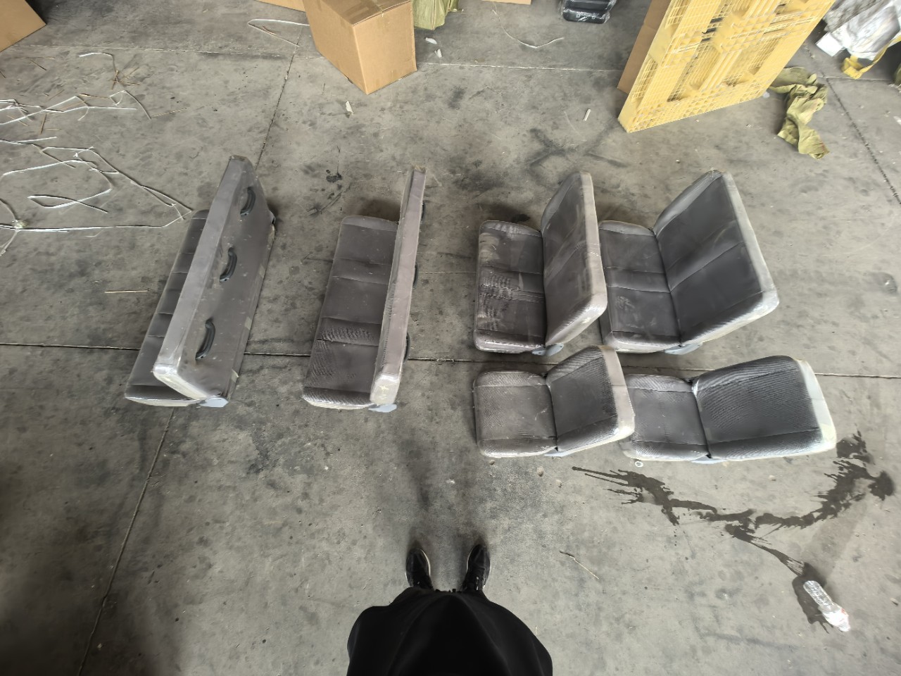 Modified Car, Van, Passenger Bus, Ambulance, Rv, Large Bus, Minibus, Rear Three-Seater Modified Folding Seat, Imitation Model