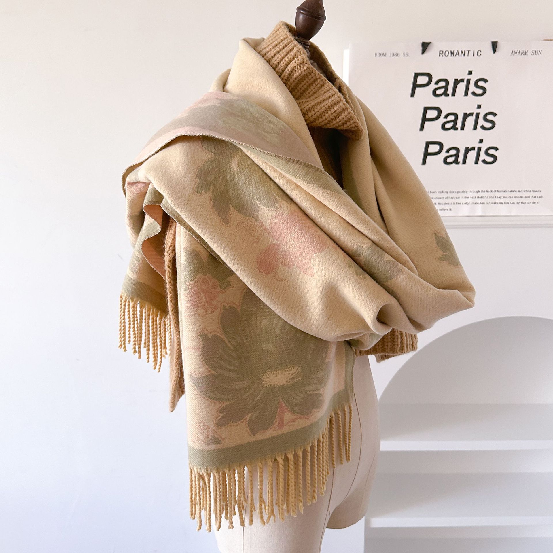 Scarf Classification Women's Vintage Style Ethnic Style Flower Core Spun Yarn Tassel Scarf