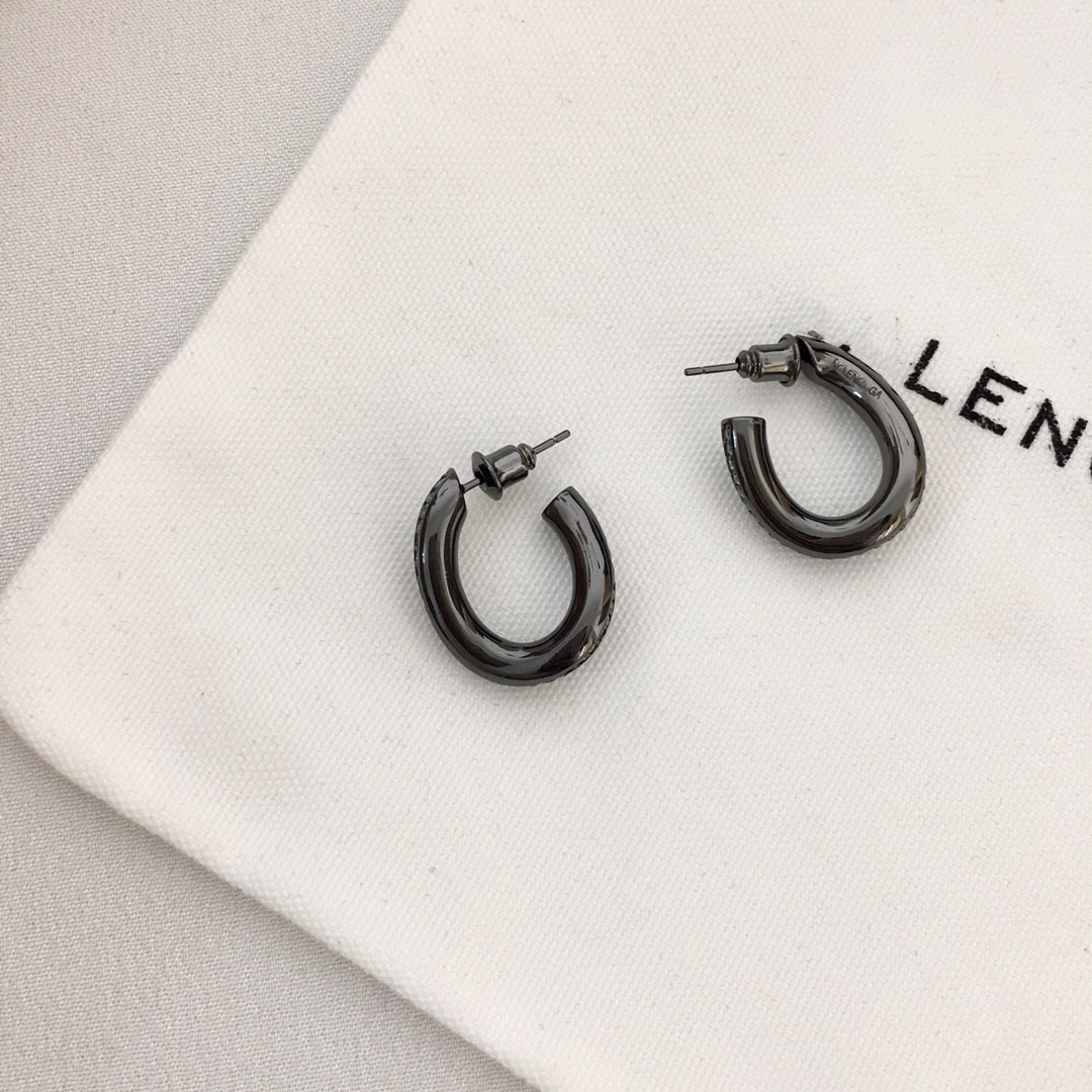 hmqViviiyNSAyin9WuaRt6t4HaNIYu4WkyA8