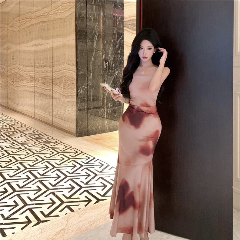Cross-Border Socialite Style French Gentle Mermaid Princess Rendering Square Neck High-Waist Pleated Waist-Cinching Long Fishtail Dress