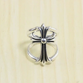 手链;戒指;项链