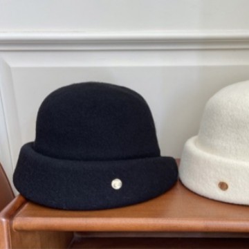 Woolen Beret For Women, Autumn And Winter French Retro Small Short Brim Fashion Felt Hat, British Elegant Versatile Hat_voghion.com